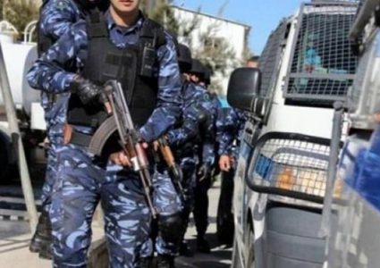 الشرطة تقبض على صاحب محل اعتدى على موظف لديه بطريقة مهينة