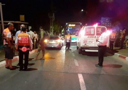 إصابة خطيرة لشاب تعرّض للطعن في تل السبع بالنقب