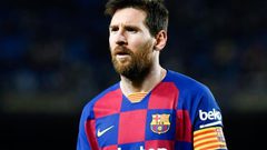 الأرجنتيني ميسي يتجاهل إدارة برشلونة