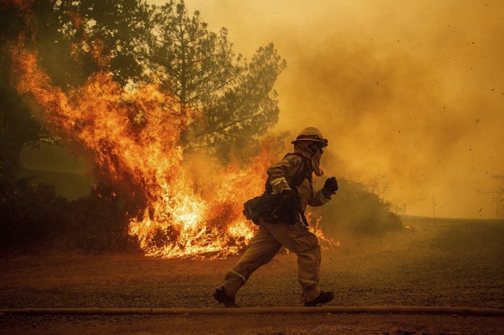 الاحتلال يزعم اندلاع 35 حريقًا بفعل البالونات المتفجرة