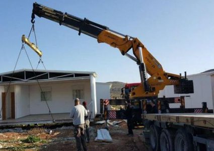 نابلس: مستوطنون يضعون بيتا متنقلا على أراضي يانون