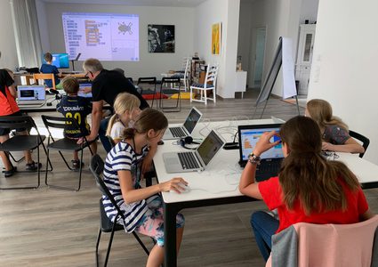 ألمانيا.. جامعة الفنون الجميلة تقدم منحة خاصة للكسالى !