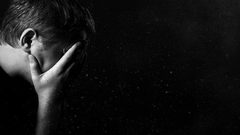 دراسة: الاكتئاب يسبب الألم والعكس صحيح