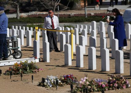 أمريكا.. شابة عشرينية تستقيذ قبل تحنيطها بفترة وجيزة !