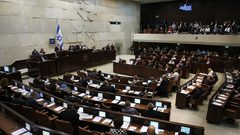 خبراء: تأجيل الموزانة يرحل الأزمة 4 أشهر ويخدم مصالح نتنياهو