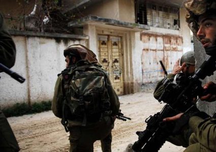 حملة اعتقالات ومداهمات في الضفة والقدس