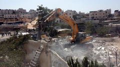 القدس: الاحتلال يهدم منزلا في سلوان