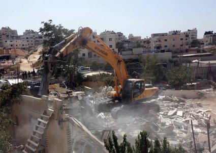 القدس: الاحتلال يهدم منزلا في سلوان