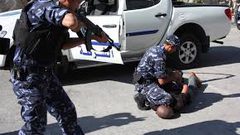 القبض على مشتبه به بتهديد وابتزاز مواطنة في نابلس