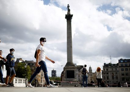 بريطانيا.. المال مقابل العزل الذاتي