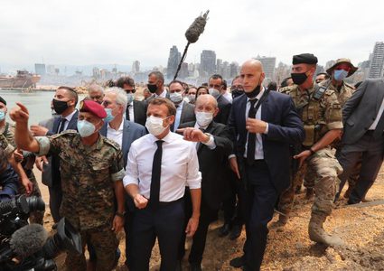 ماكرون يضع خارطة طريق للإصلاح في لبنان