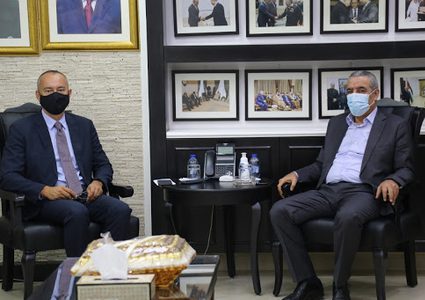 الوزير الشيخ يطلع ميلادينوف على آخر تطورات الوضع السياسي