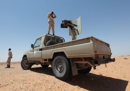 قوات حفتر تقصف غرب سرت بأكثر من 12 قذيفة صاروخية