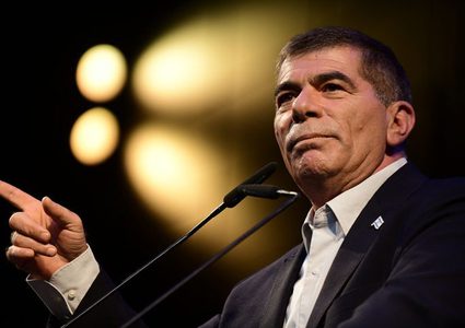 حكومة الاحتلال تنتقل من سياسية الضم إلى التطبيع