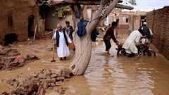 وفاة 162 شخصاً جراء الفيضانات في أفغانستان