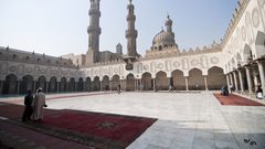اعادة فتح دور العبادة في مصر  بعد اغلاق بسبب كورونا