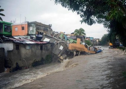 31 قتيلاً بسبب العاصفة الاستوائية "لورا"