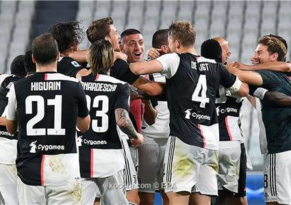 يوفنتوس يتواصل مع والد النجم الأرجنتيني