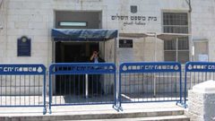 محكمة الاحتلال تمدد اعتقال أسيرة مقدسية ليوم الخميس المقبل