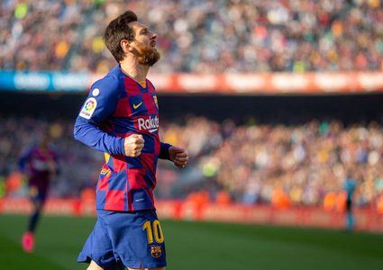 ميسي يرفض العودة إلى تدريبات النادي الكتالوني