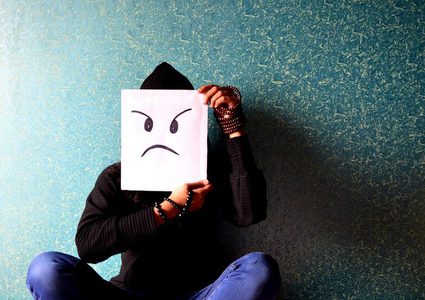 ما هو تفسير رؤية شخص تكرهه في المنام؟