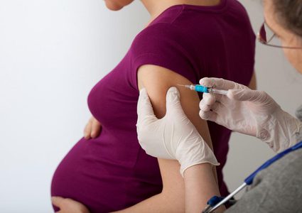 دراسة: لقاح الإنفلونزا لا يزيد خطر إصابة الجنين بالتوحد