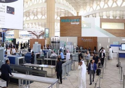 السعودية تؤكد فتح أجوائها لرحلات الإمارات بعد الزيارة الإسرائيلية