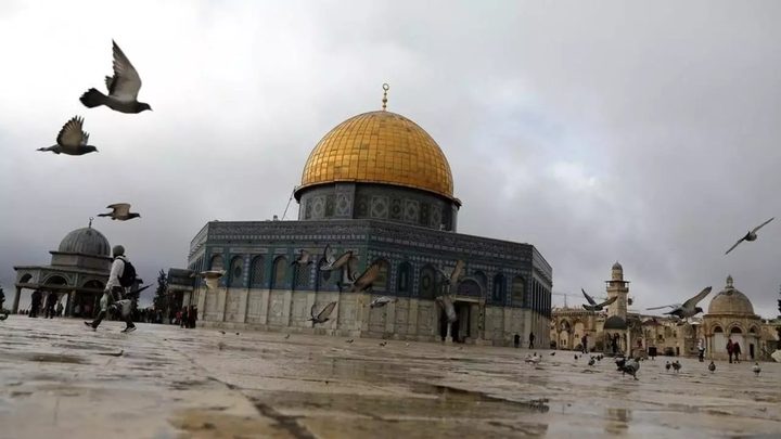 اغلاق فتحة في باحات المسجد الاقصى المبارك