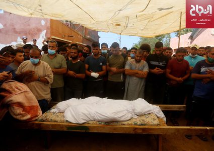 تشييع جثامين أطفال عائلة الحزين بمخيم النصيرات