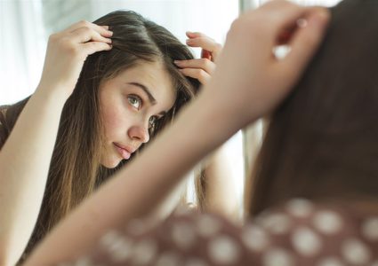 هل يسبّب التوتر ظهور الشعر الأبيض؟