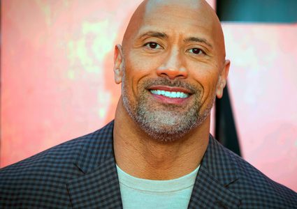 "ذي روك" يعلن إصابته وأسرته بفيروس كورونا