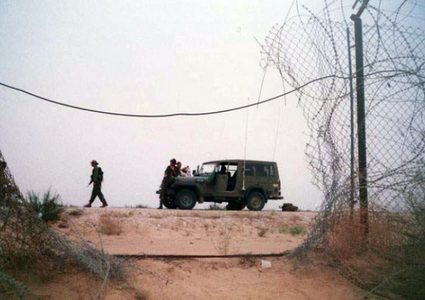 الاحتلال يزعم احباط عملية تسلل قرب سياج غزة