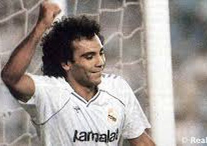 ماذا قال أسطورة ريال مدريد عن رحيل ميسي من برشلونة