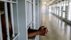 نادي الأسير: إصابة أسيرين في "عوفر" بفيروس كورونا