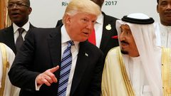 ترامب يحث الملك عبد العزيز على التفاوض وحل الخلافات مع دول الخليج