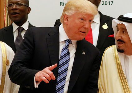 ترامب يحث الملك عبد العزيز على التفاوض وحل الخلافات مع دول الخليج