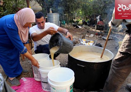 صناعة الحلوى التقليدية "الملبن" في قرية حلحول بالخليل