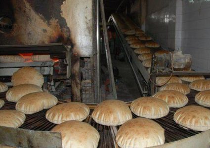 "الضابطة الجمركية"يوقف مخبز عن العمل في الخليل