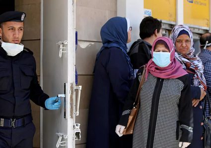 وفاة رضيع وتسجيل 195 إصابة جديدة بفيروس كورونا في غزة