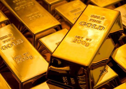 الذهب ينخفض عن ذروة أسبوع في ظل ضغوط ارتفاع الدولار