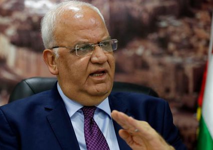 عريقات: الرئيس أعطى تفويضًا كاملًا وواضحا لكافة الفصائل