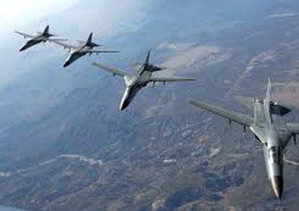 موسكو: قاذفات أمريكية تدربت على قصف روسيا من إستونيا وكندا