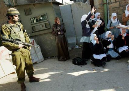 منصور: مدارس فلسطين تتعرض لاعتداء إسرائيلي متواصل