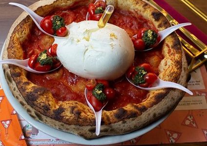 تعرفوا على مميزات أغلى بيتزا في إيطاليا