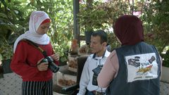 معن أبو عيشة ولد بإعاقة حركية فخاض غمار الإبداع بالتحدي