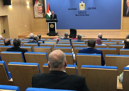 رئيس الوزراء: غدا يوم أسود في تاريخ الأُمة العربية