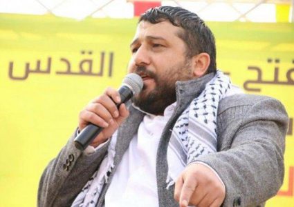 سلطات الاحتلال تفرج عن أمين سر حركة فتح وزوجته