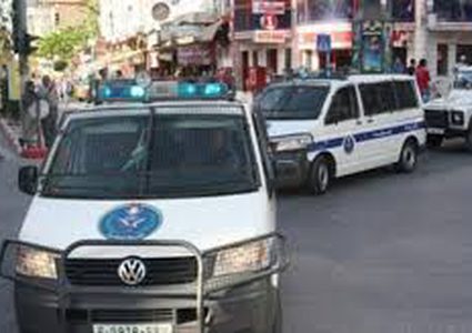 القبض على شخص يشتبه به بتجارة المواد المخدرة
