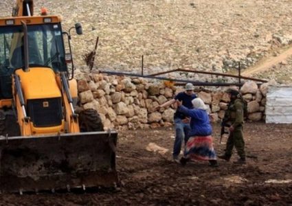 طوباس: قوات الاحتلال تستولي على جرافة في خربة ابزيق