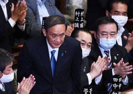 يوشيهيدي سوغا رئيسا للوزراء في حكومة اليابان الجديدة